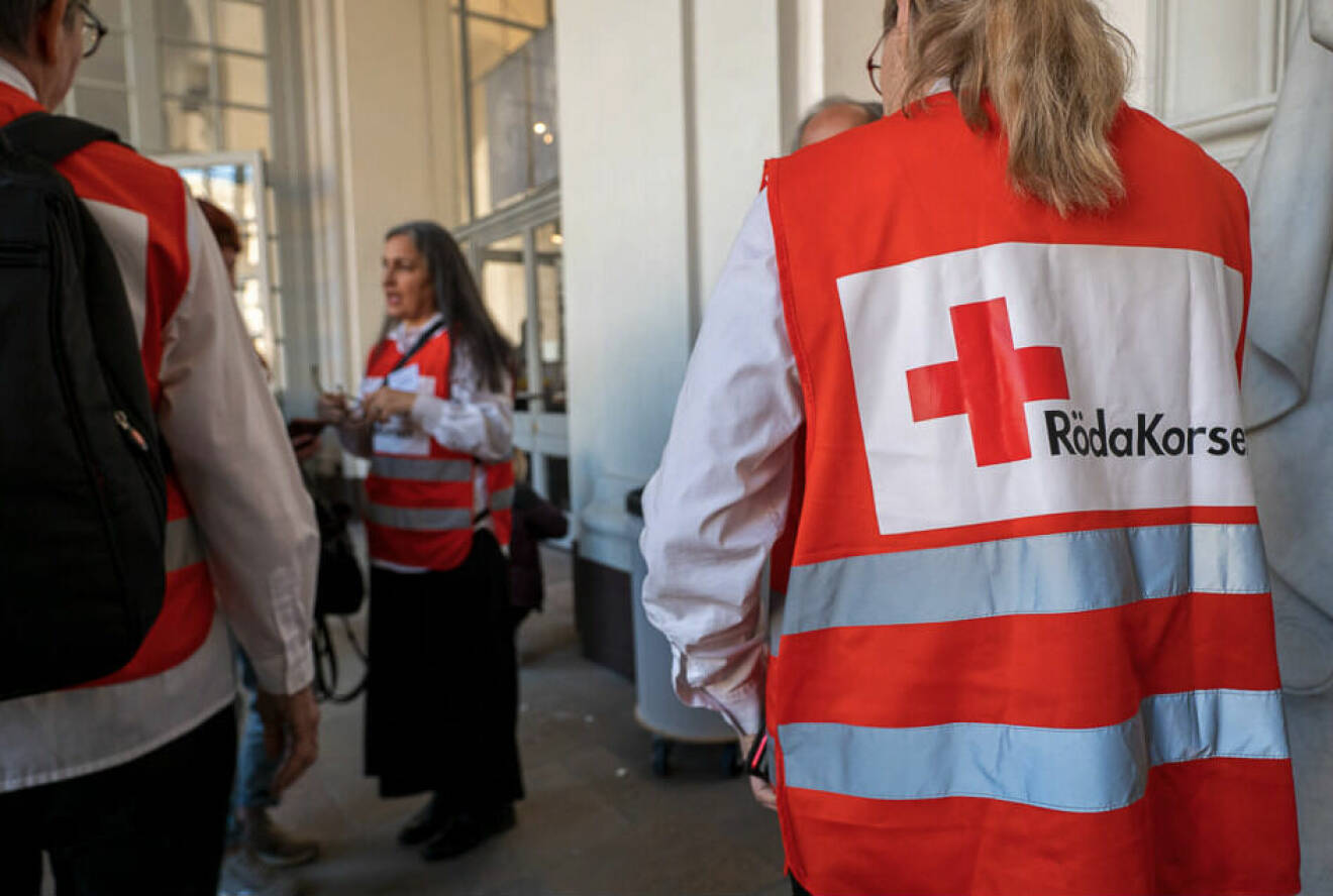 Röda Korset på slottet för att stötta ukrainare som flytt undan kriget