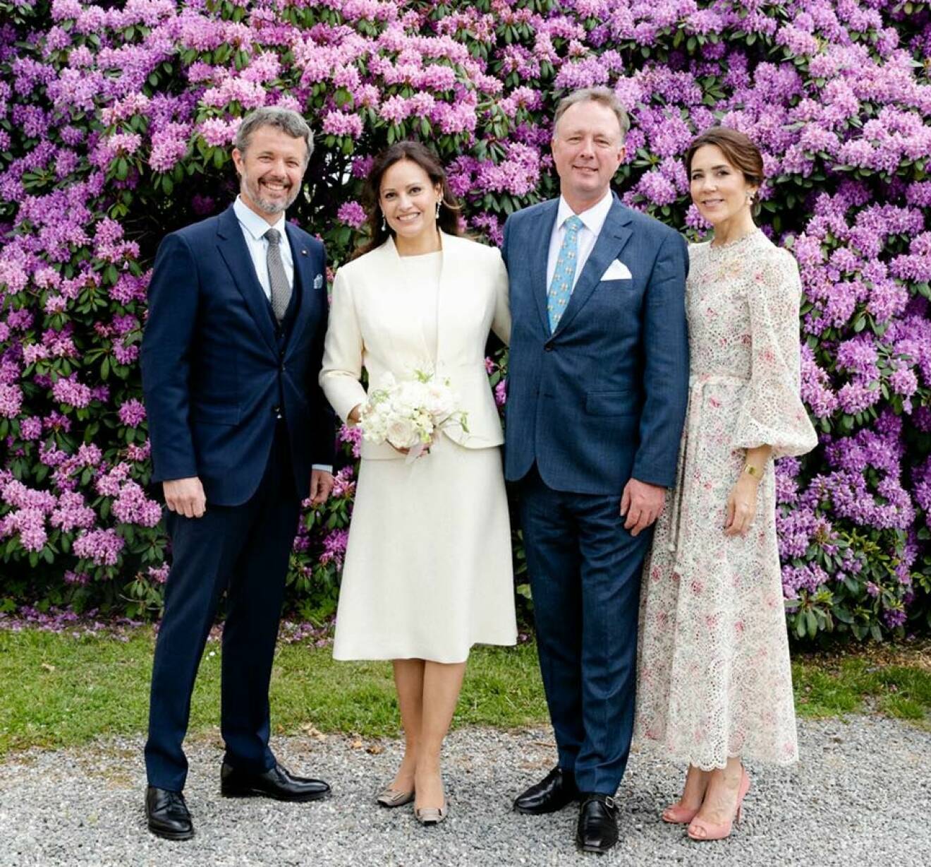 Kronprins Frederik och kronprinsessan Mary under Prins Gustavs och Carina Axelssons borgerliga vigsel bröllop 2022