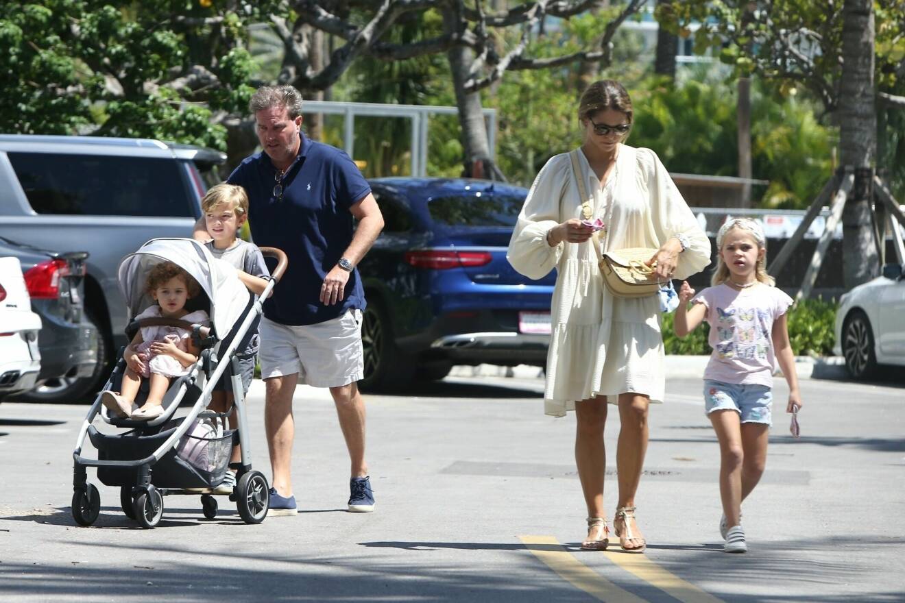 Prinsessan Madeleine och Chris O’Neill i Miami med barnen