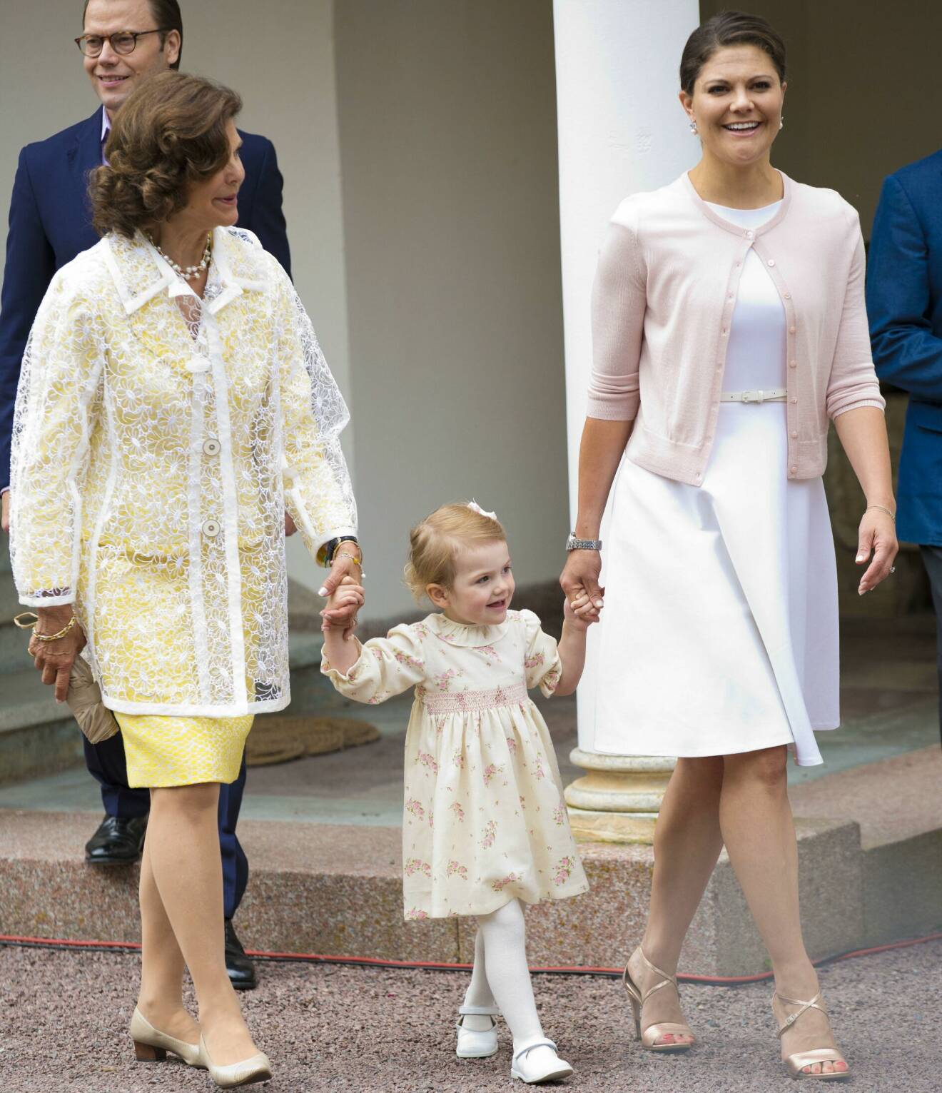 Prins Daniel, drottning Silvia, prinsessan Estelle och kronprinsessan Victoria på Victoriadagen 2014