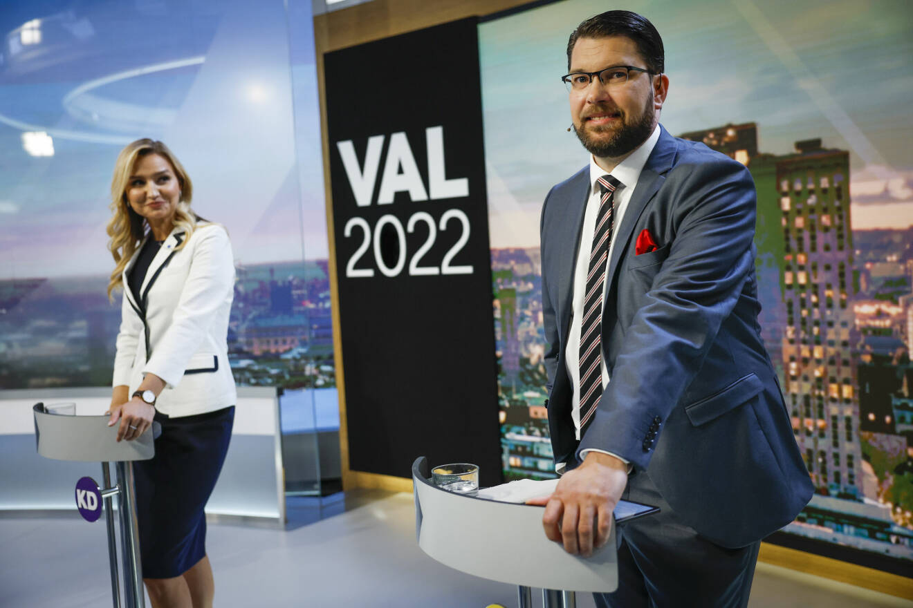 Sverigedemokraternas partiledare Jimmie Åkesson och Kristdemokraternas partiledare Ebba Busch inför partiledardebatt i TV4.
