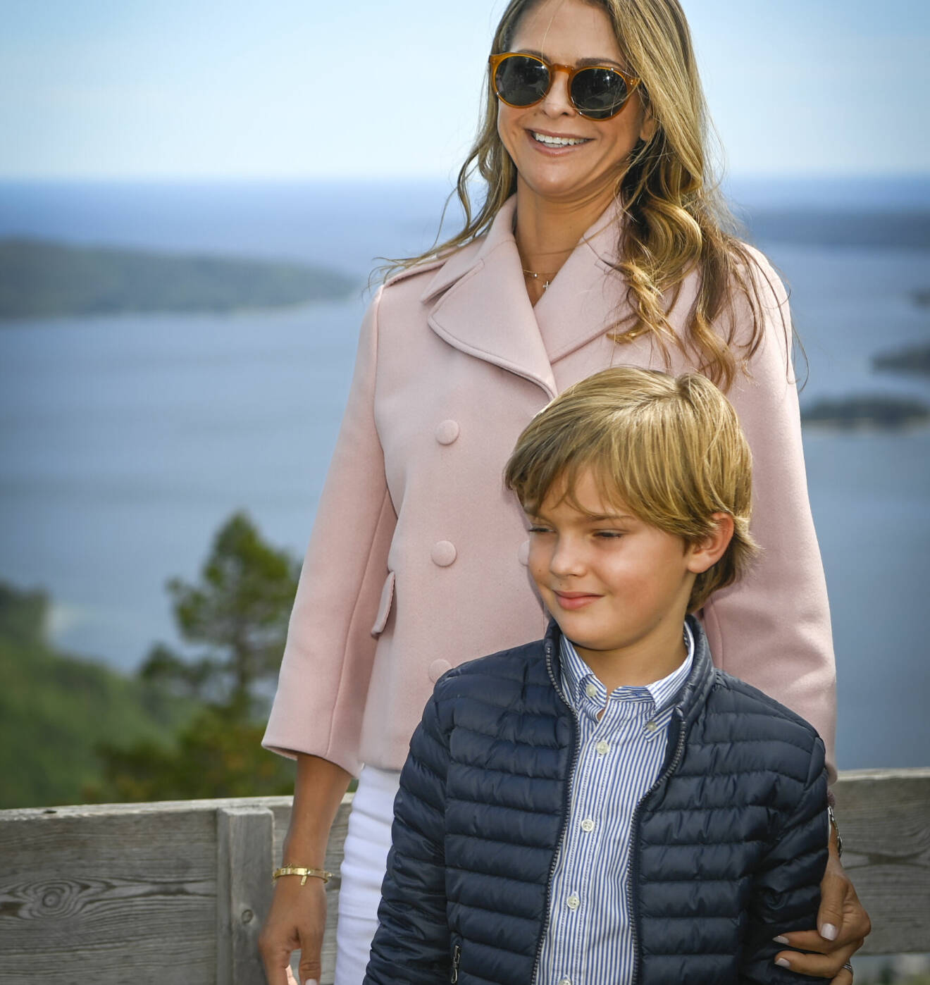 Prins Nicolas på besök i sitt hertigdöme Ångermanland, här med prinsessan Madeleine