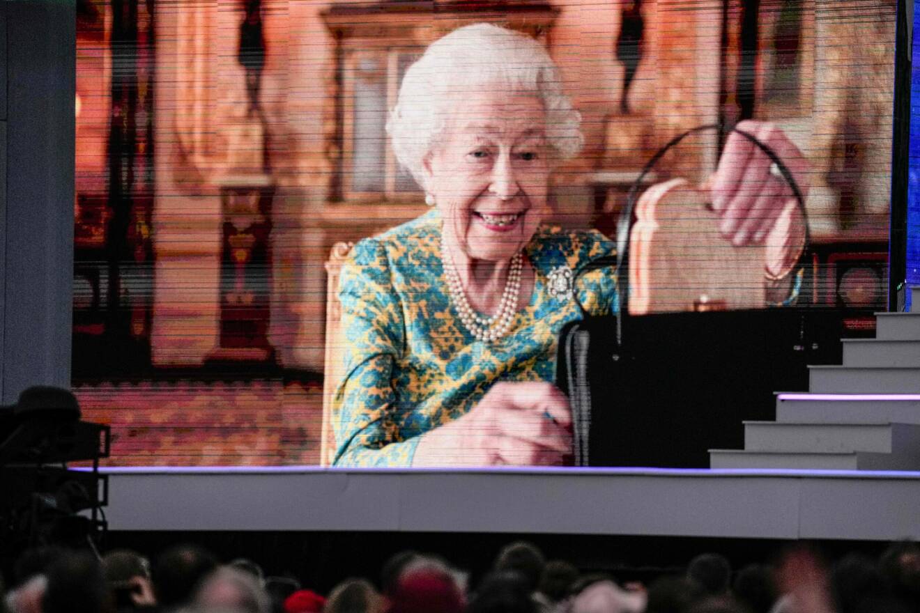 Drottning Elizabeth smörgås i handväskan