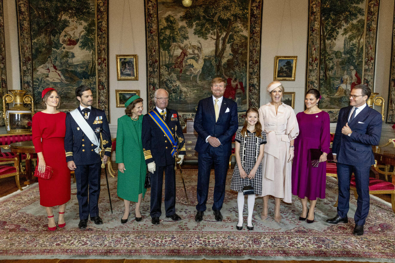 Kungaparet, prinsessan Sofia och kronprinsessan Victoria på slottet under statsbesöket
