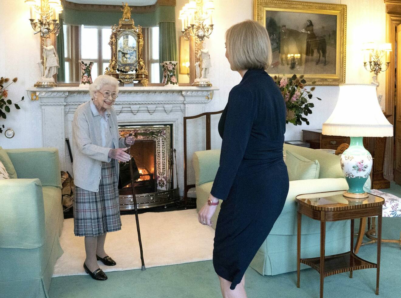 Drottning Elizabeth i möte med Liz Truss på Balmoral