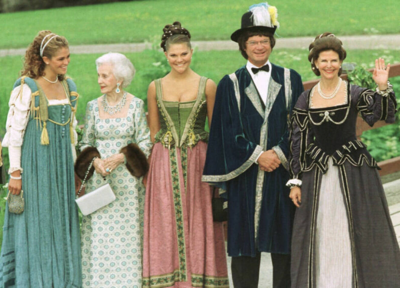 Hela kungafamiljen 2001 på drottning Silvia och kungens silverbröllop.