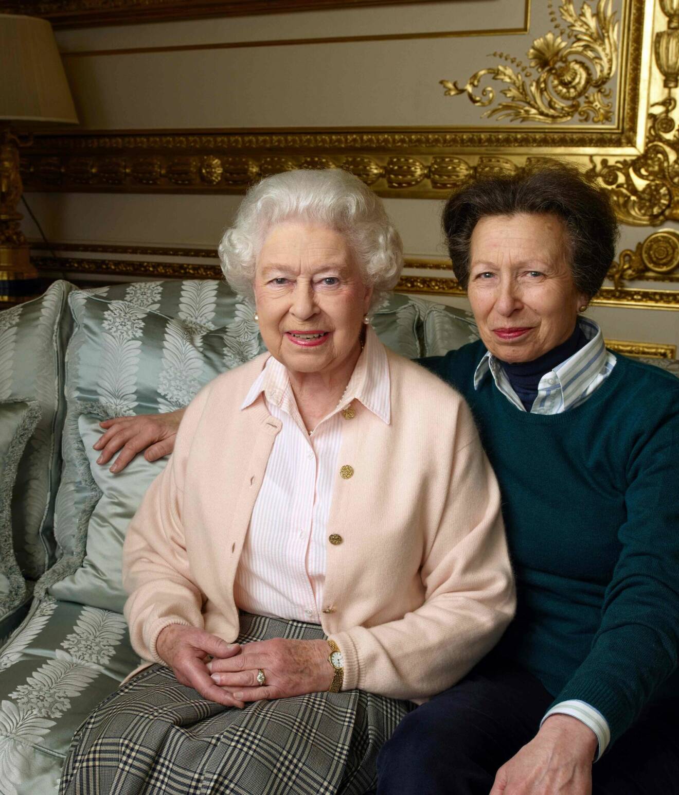 Drottning Elizabeth och prinsessan Anne