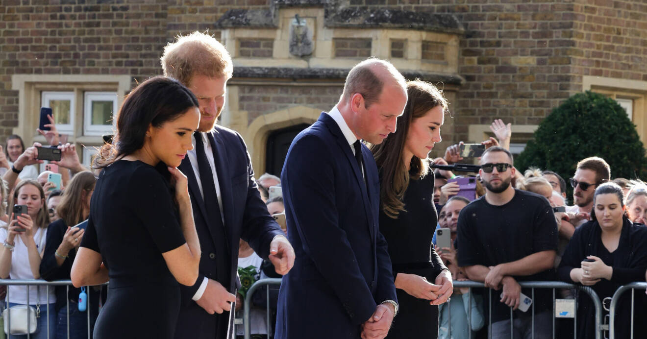 Hertiginnan Markle, prins Harry, prins William och prinsessan Kate sörjer drottning Elizabeth