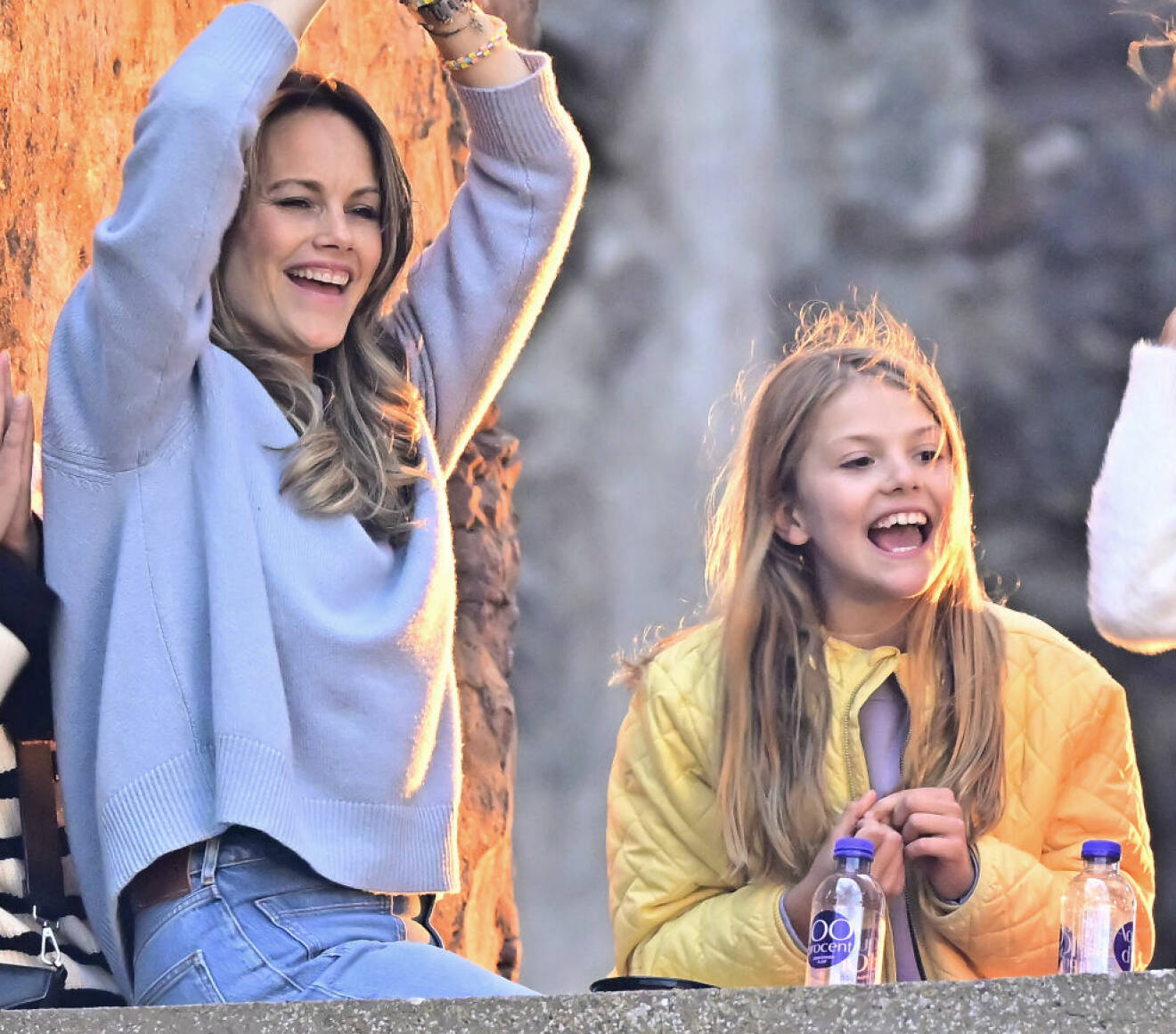 Prinsessan Sofia och prinsessan Estelle på Molly Sandén i Borgholms slottsruin 2022