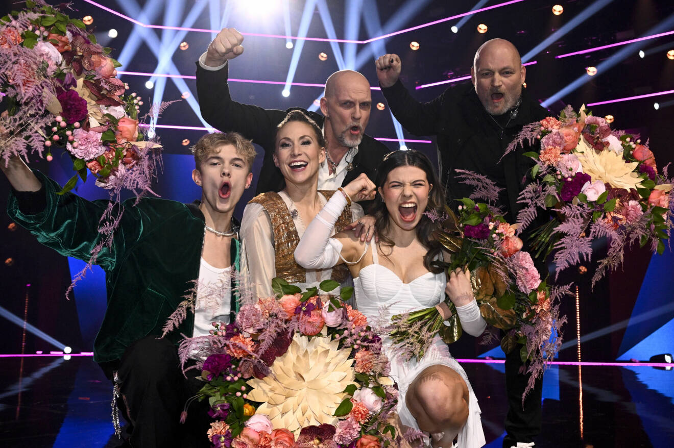 Theoz, Mariette, Nordman och Kiana efter att de gått vidare till final i Melodifestivalen