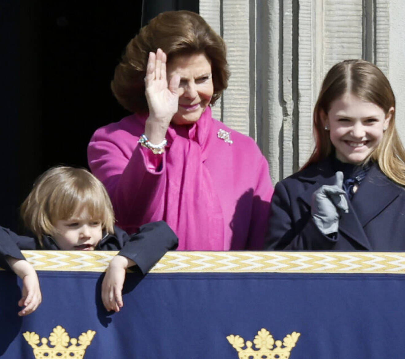Kungens födelsedag 2023: Drottning Silvia med barnbarnen prins Gabriel och prinsessan Estelle
