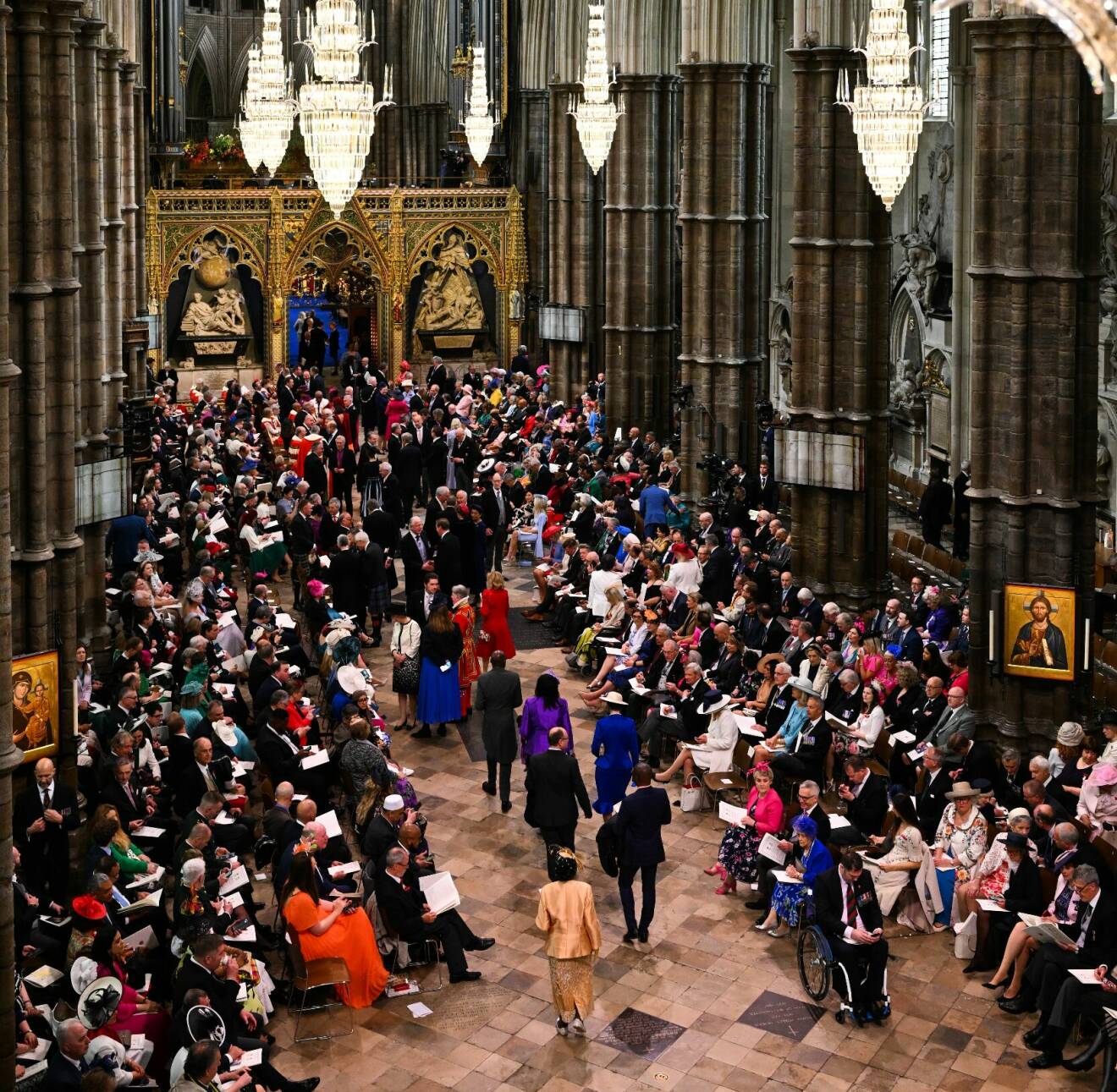 Gästerna i Westminster Abbey på kung Charles och drottning Camillas kröning