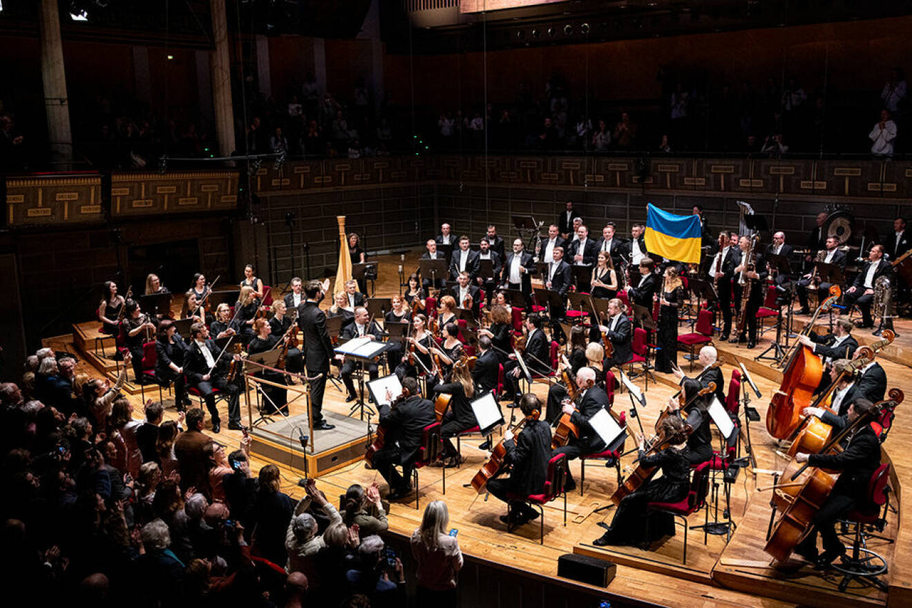 Lvivs nationella filharmoniska orkester under konsert i Stockholms konserthus
