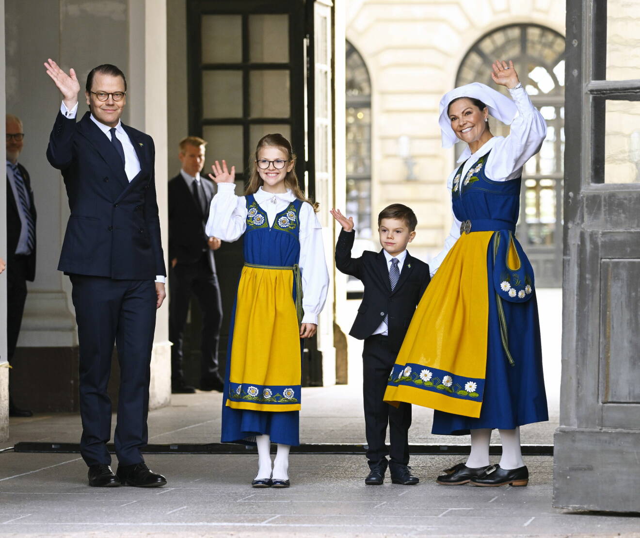 Prins Daniel, prinsessan Estelle, prins Oscar, kronprinsessan Victoria Kronprinsessparet öppnar Kungliga slottet med anledningen av Sveriges nationaldag. Stockholm 2022