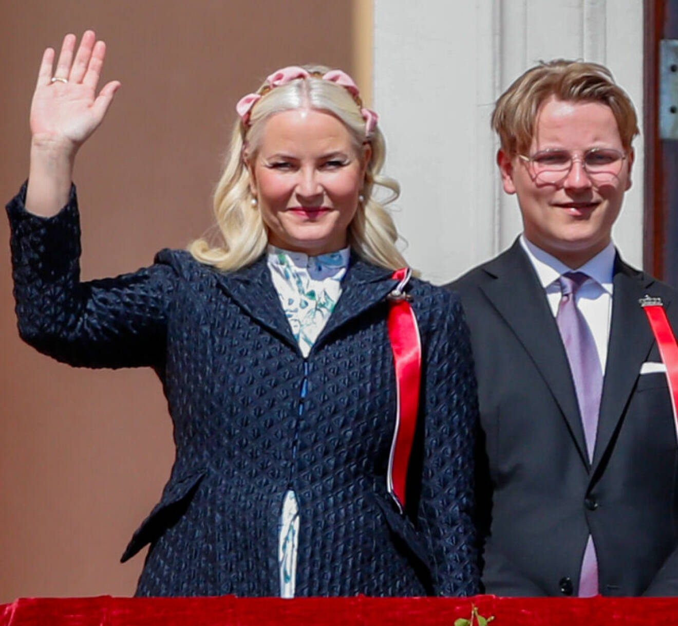 Kronprinsessan Mette-Marit och prins Sverre Magnus firar syttende mai 2023