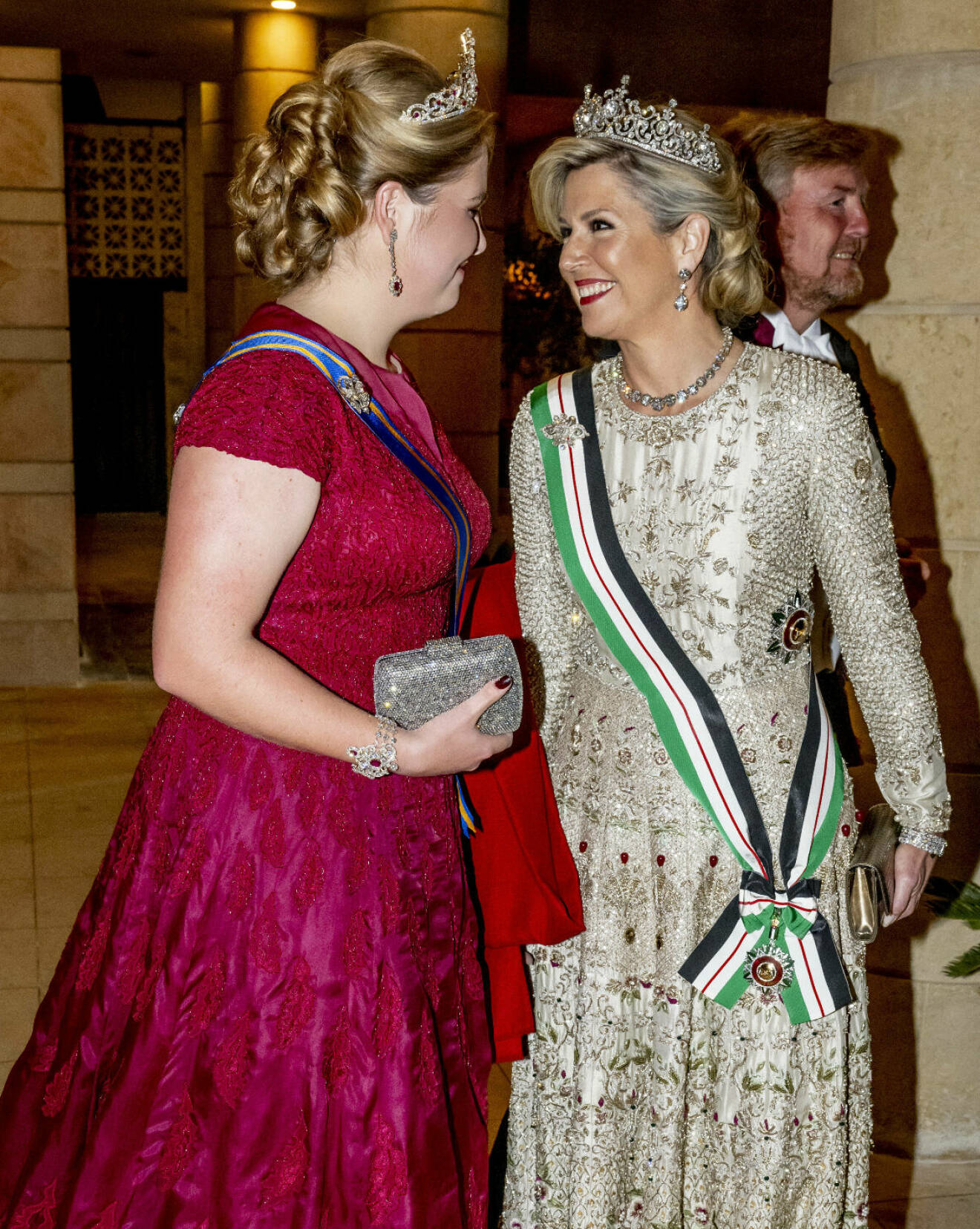 Drottning Máxima och prinsessan Amalia i Amman, på bröllop i jordanska kungafamiljen 2023