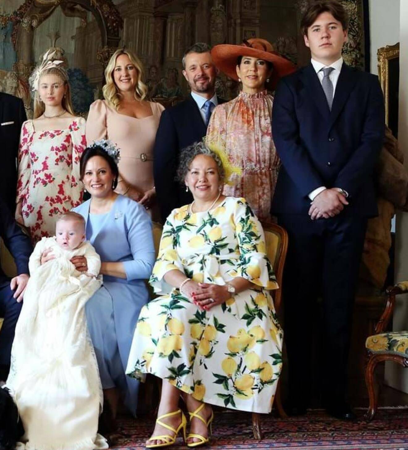 Kronprinsessan Mary, kronprins Fredrik och prins Christian på kungligt dop i Berleburg 2023