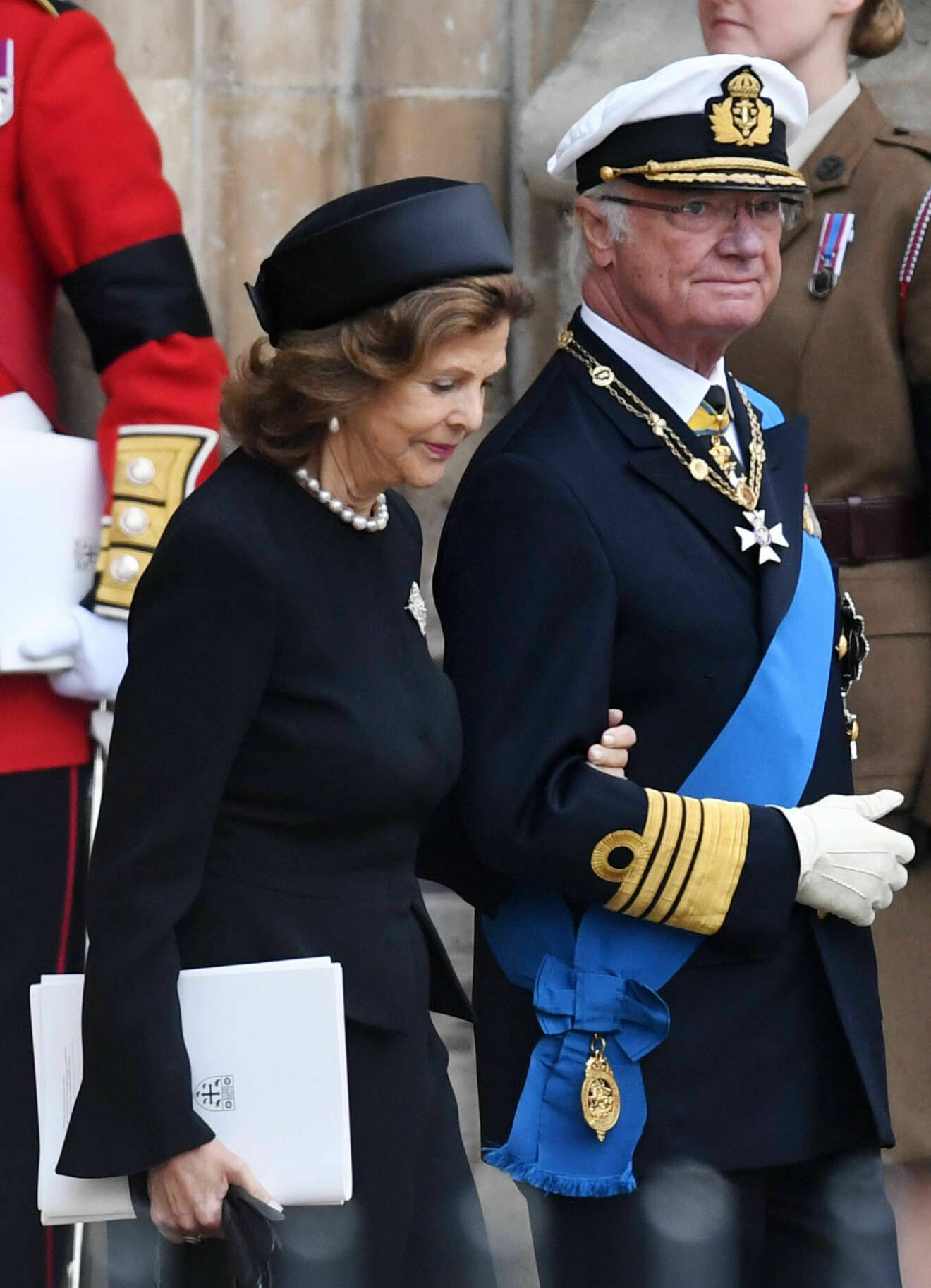 Kungen och drottning Silvia på drottning Elizabeths begravning 19 september 2022