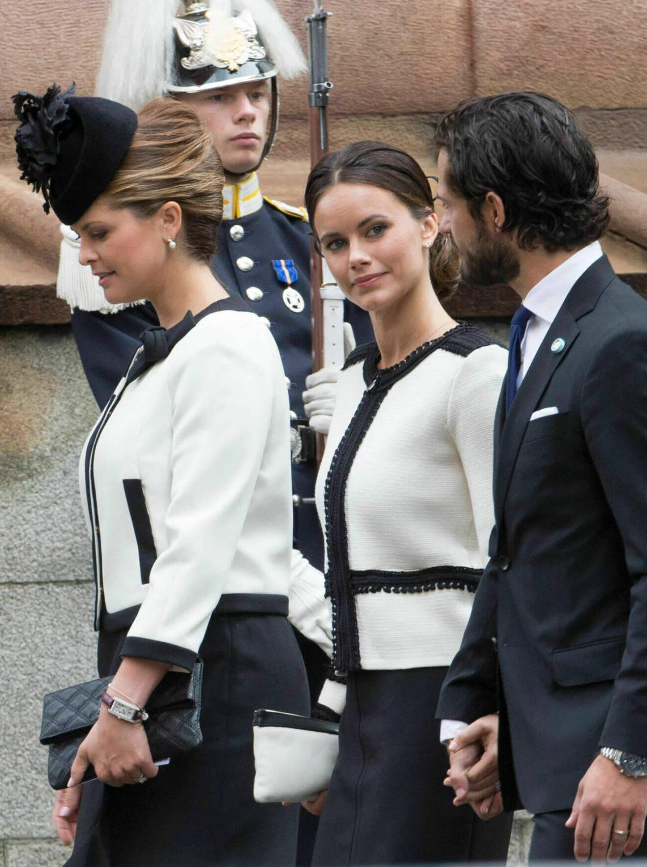 Prinsessan Madeleine och prinsessan Sofia i matchande kläder
