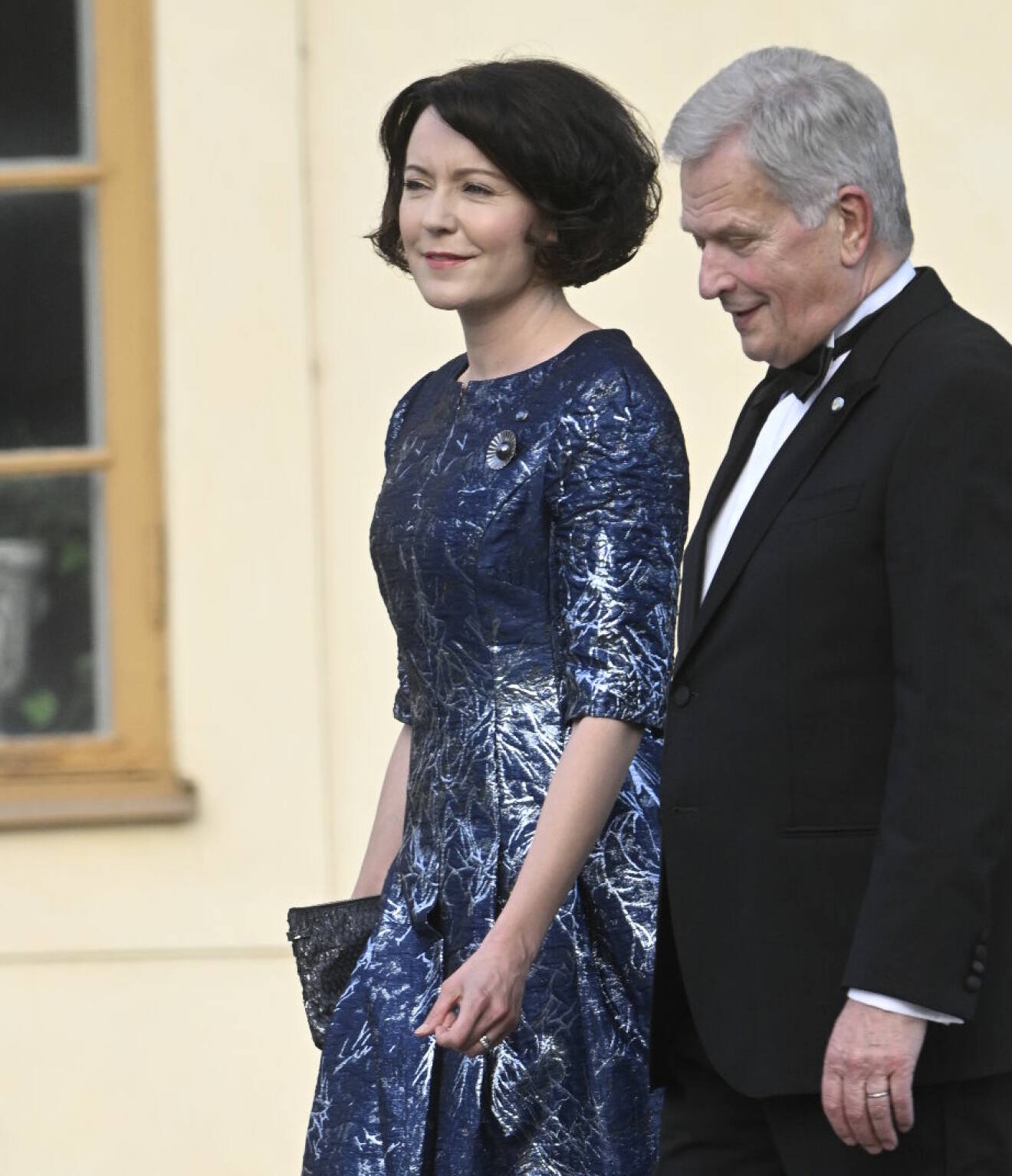 Finlands president Sauli Niinistö och hans fru fru Jenni Haukio anländer till kvällens jubileumsföreställning på Drottningholms slottsteater med anledning av kungens 50-årsjubileum.