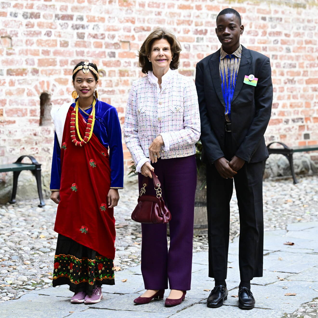 World’s Children’s Prize for the Rights of the Child 2023: Drottning Silvia på Gripsholms slott med barnen Bindu från Nepal och Kwame från Ghana