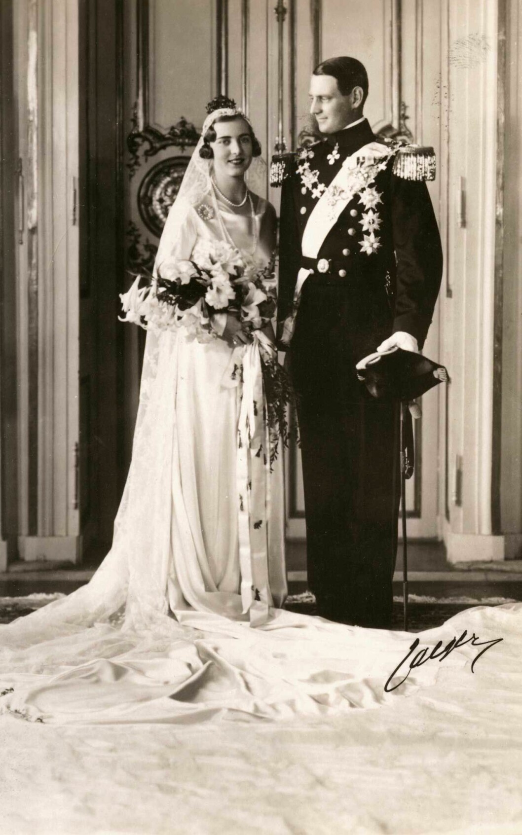 Ingrid och Frederik vid sitt bröllop 1935.