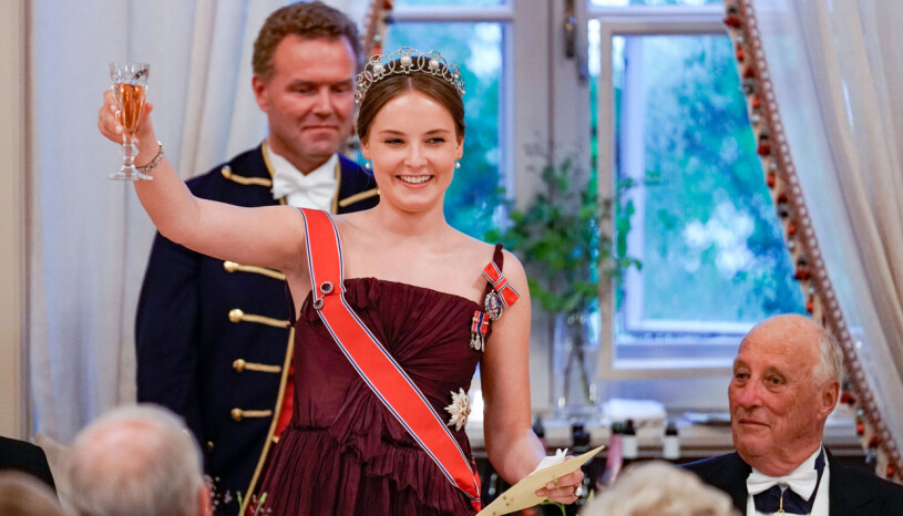 Ingrid Alexandra håller tal på sin kungliga 18-årsfest!