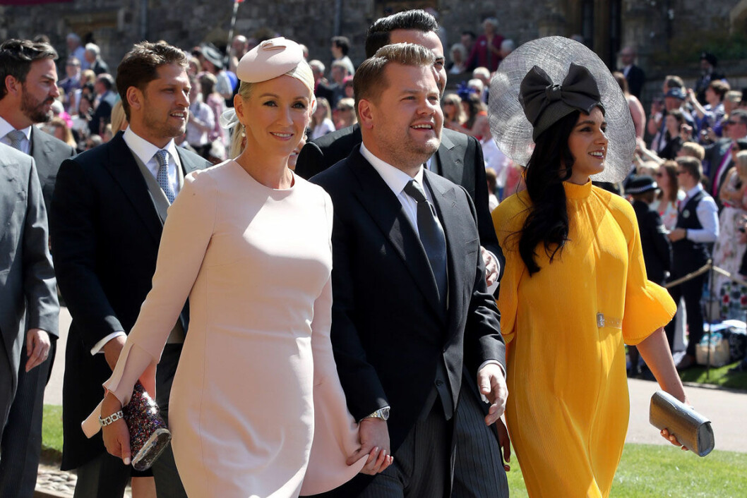 James Corden och Julia Carey anlände till St Georges Chapel. James Corden och Julia Carey anlände till St Georges Chapel.