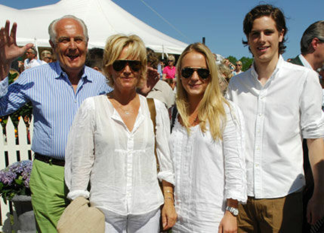 Jan Carlzon med fru Susanne, dottern Hanna och Gustav Staedel. Jan Carlzon med fru Susanne, dottern Hanna och Gustav Staedel.