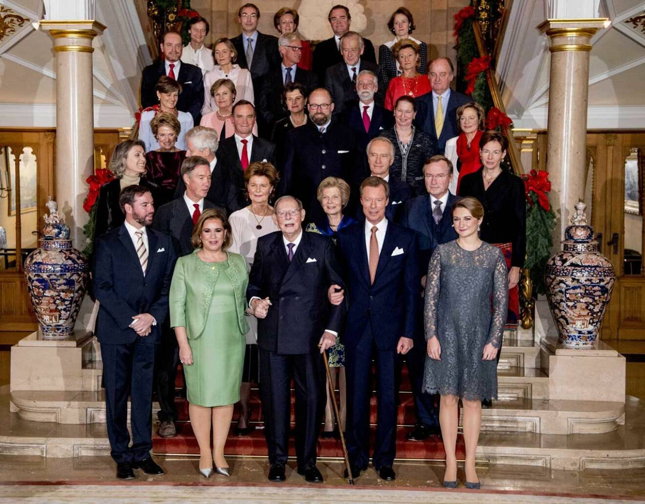 Luxembergs storhertigfamilj samlad, med storhertig Jean i spetsen.