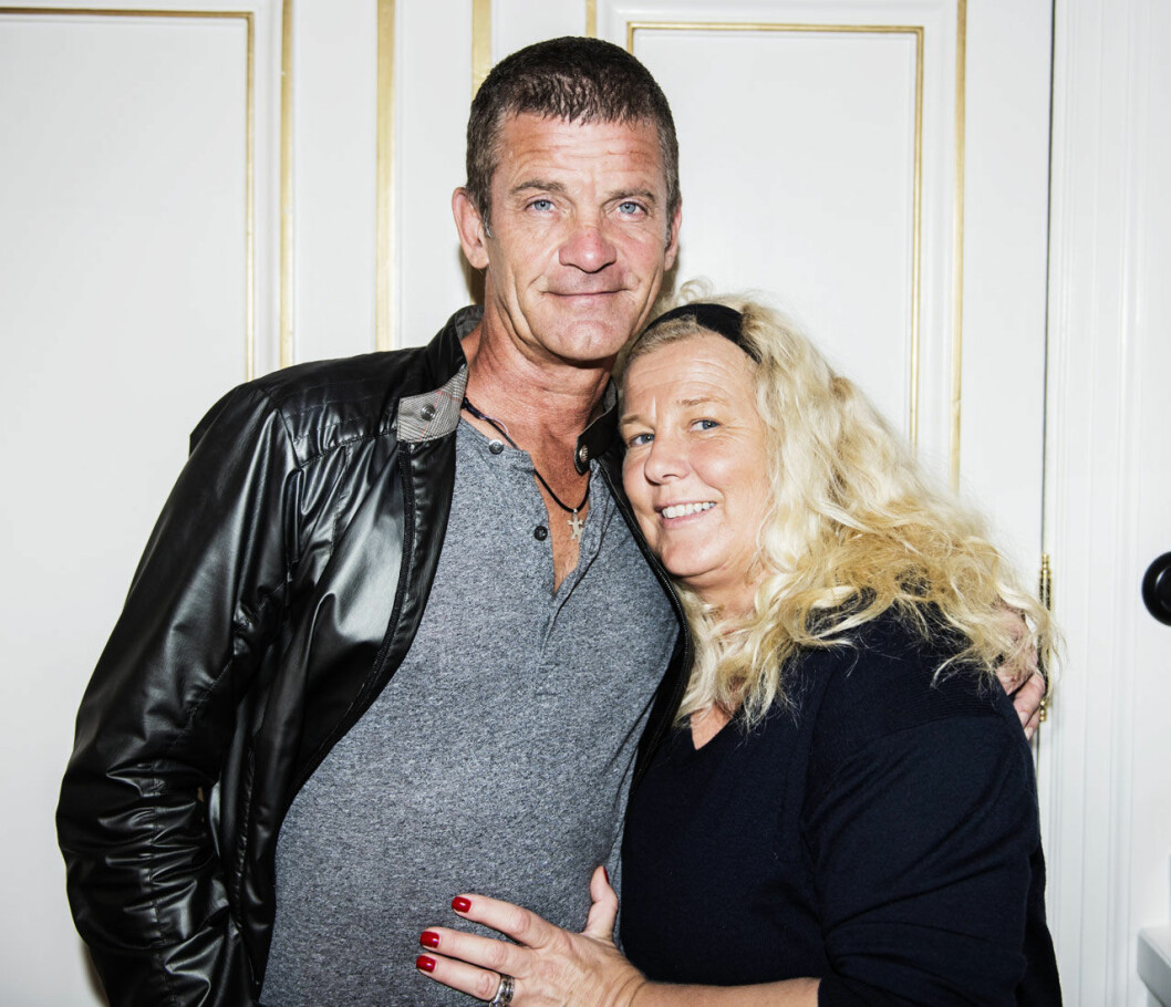 Nu berättar Mia Parnevik om det akuta sjukhusdramat i familjen Parnevik efter att Jesper Parnevik föll ihop mitt i natten. Jesper och Mia Parnevik.