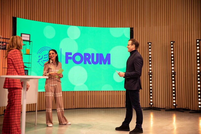 Jessica Almenäs i kostym från By Malina.