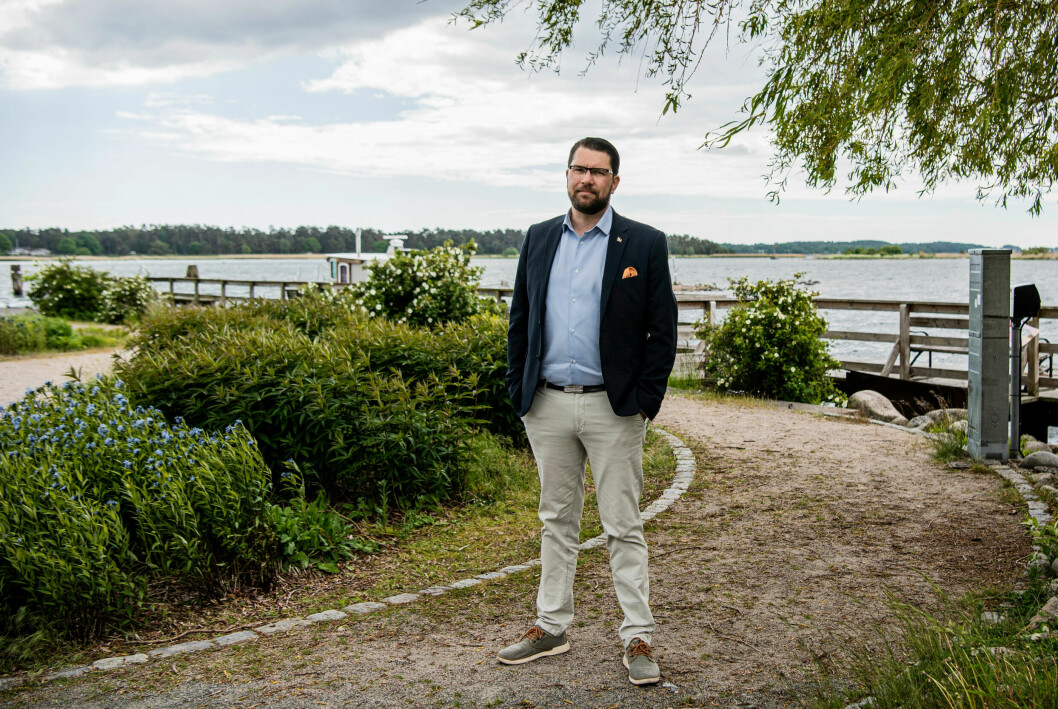 Jimmie möter Svensk Damtidning i en park i hemstaden Sölvesborg. Sverigedemokraternas partiledare Jimmie Åkesson