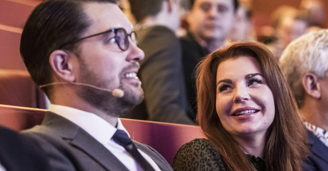 Jimmie Åkesson och Louise Erixon separerar. Jimmie Åkesson och Louise Erixon separerar.