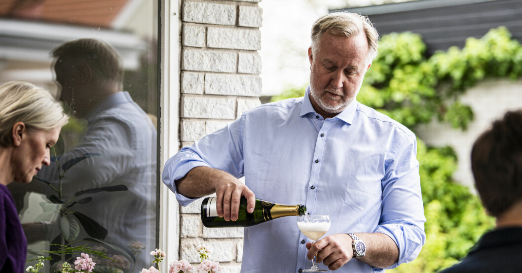 Svensk Damtidnings Anna von Koch träffade Johan och Marie hemma i villan i Örebro. Johan Pehrson med särbon Marie Brodin