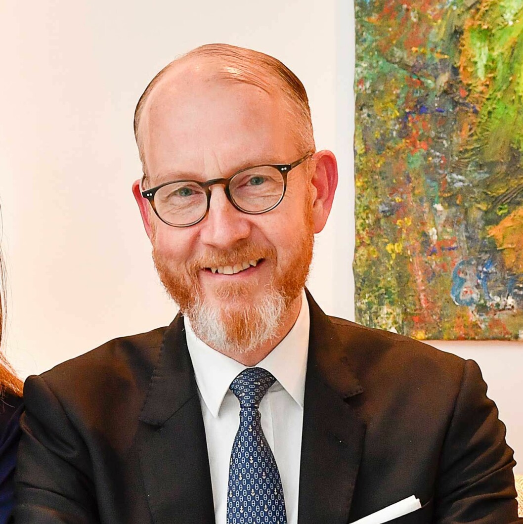 I dag jobbar Jörgen Lindström på svenska ambassaden i Beirut. Jörgen Lindström, tidigare hovmarskalk, nu Sveriges ambassadör i Libanon.