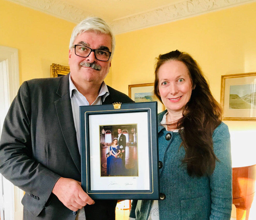 Dan före dan. Svensk Dam hälsade på hemma hos ambassadör Håkan Juholt och hans fru Åsa i Reykjavik. Svensk Dam hemma hos ambassadör Håkan Juholt och hans fru Åsa i Reykjavik.