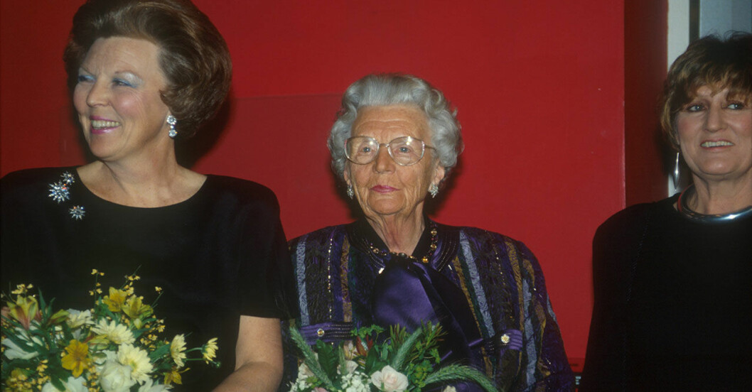Drottning Juliana och dottern Beatrix. Juliana och dottern Beatrix.