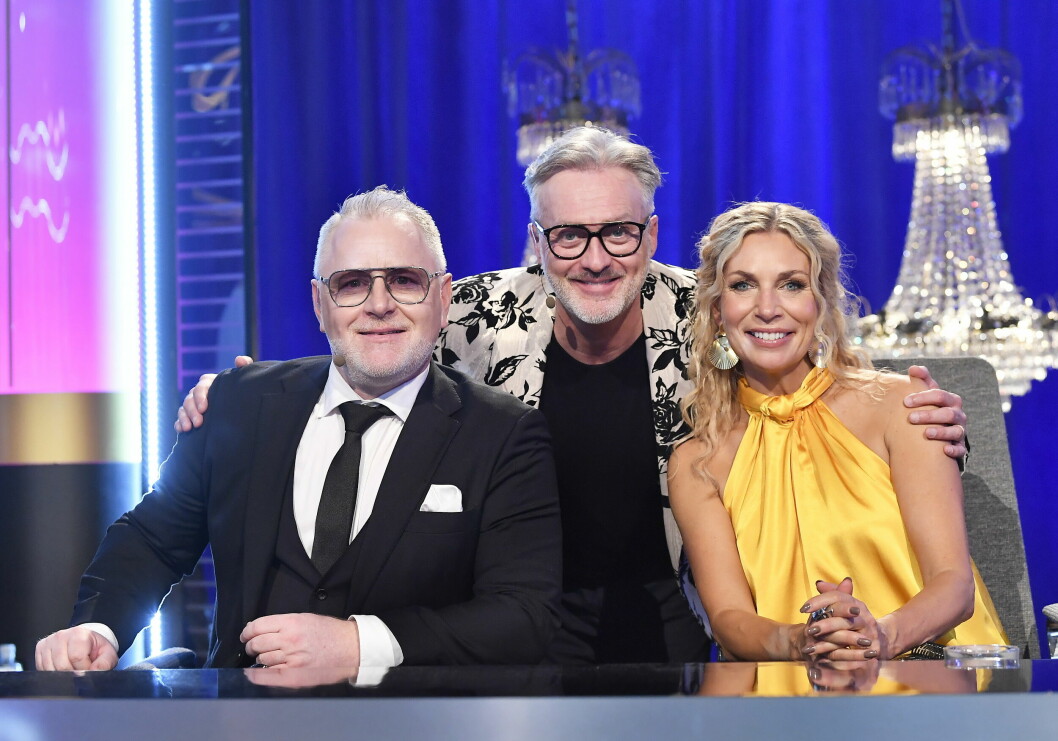 En minst sagt stabil trio i rutan! Dermot Clemenger, Tony Irving och Ann Wilson i Let's Dance-juryn 2022