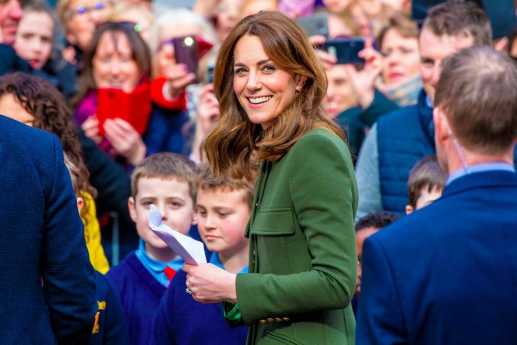 Kate har låtit de kungliga lockarna falla. Kate 2020