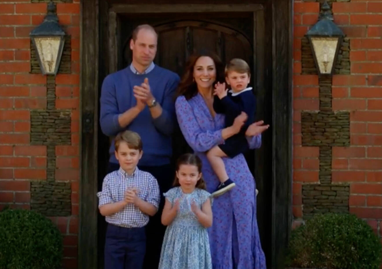 Kate och William med barnen George, Charlotte och Louis.