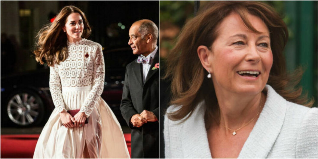 Det råder ingen osäkerhet om att Kate är dotter till Carole Middleton. De står varandra mycket nära och det sägs att Kates mamma deltar aktivt i prins Georges och prinsessan Charlottes fostran, något som drottning Elizabeth har tudelade åsikter om. De här bilderna talar sitt tydliga språk – se så lika de är! Det varma leendet med en bländande vit tandrad ser trevligt ut både på prinsessan Catherine och mamma Carole. Kate-Carol