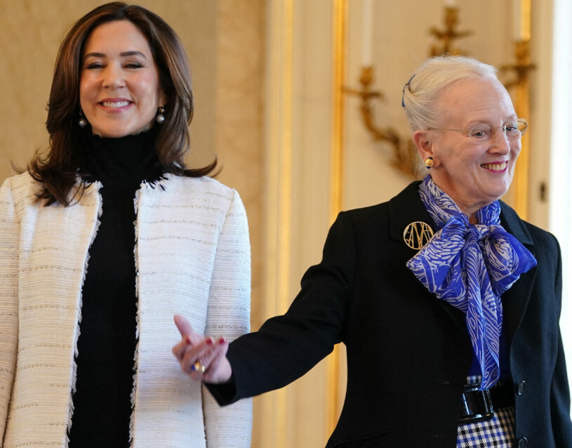 Drottning Margrethe med födelsedagsbarnet. Kronprinsessan Mary och drottning Margrethe