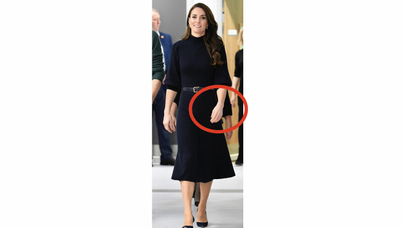 Prinsessan Kate tog av sig sin förlovningsring på uppdraget, endast den enkla vigselringen fick sitta kvar. Det finns en logisk förklaring. Prinsessan Kate Middleton på invigningen av Royal Liverpool University Hospital