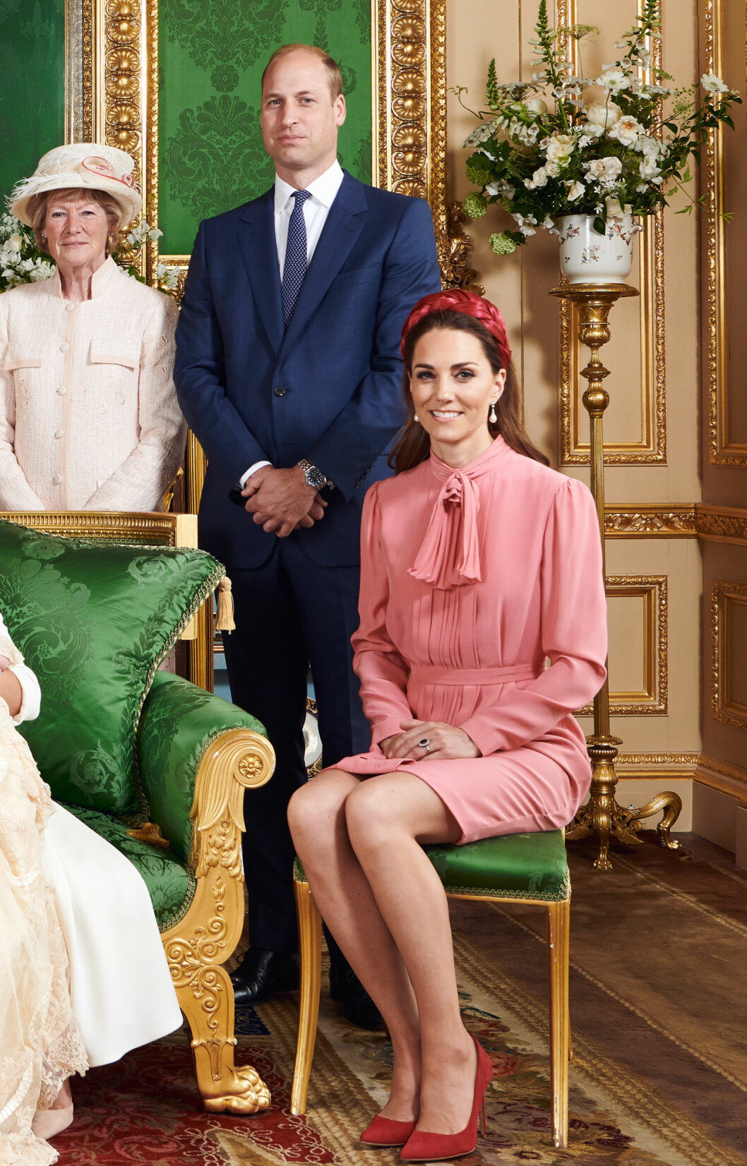 Satt Diana-örhängena på rätt person? Kate i samma pärlörhängen som prinsessan Diana bar när prins Harry döptes.