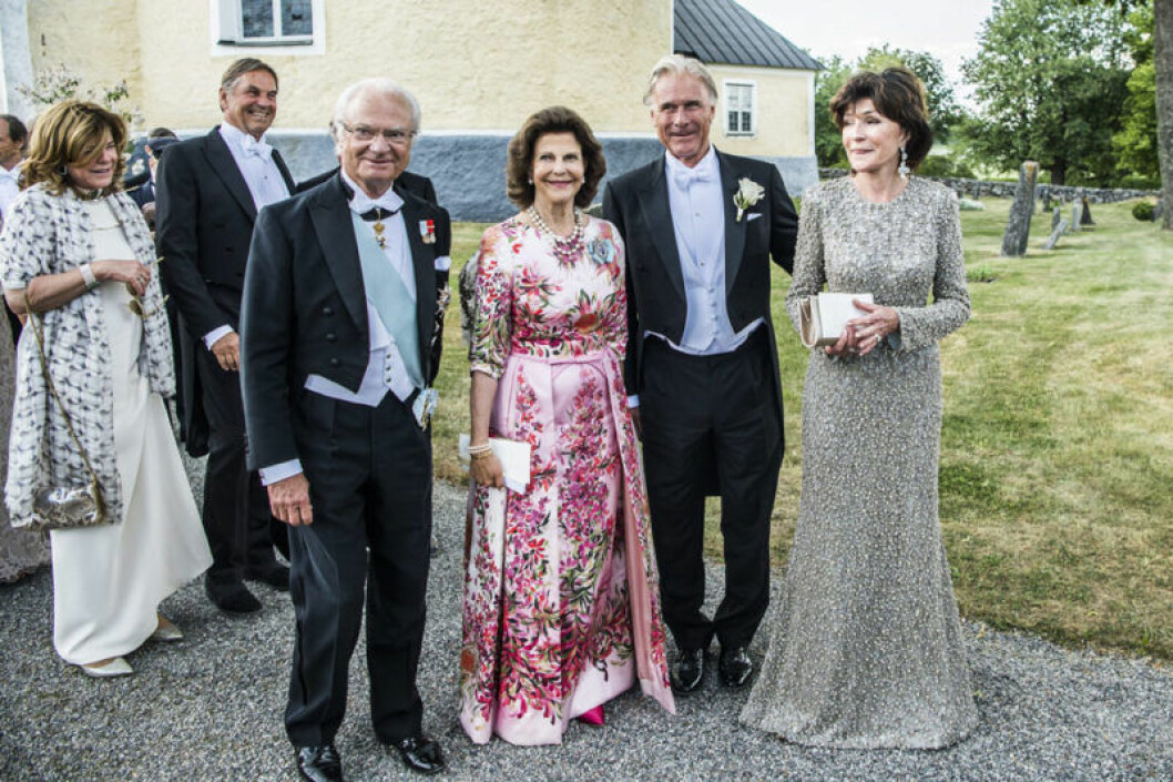 Klädkod frack vid Louise Gottliebs bröllop i Hölö kyrka. Louise Gottliebs bröllop
