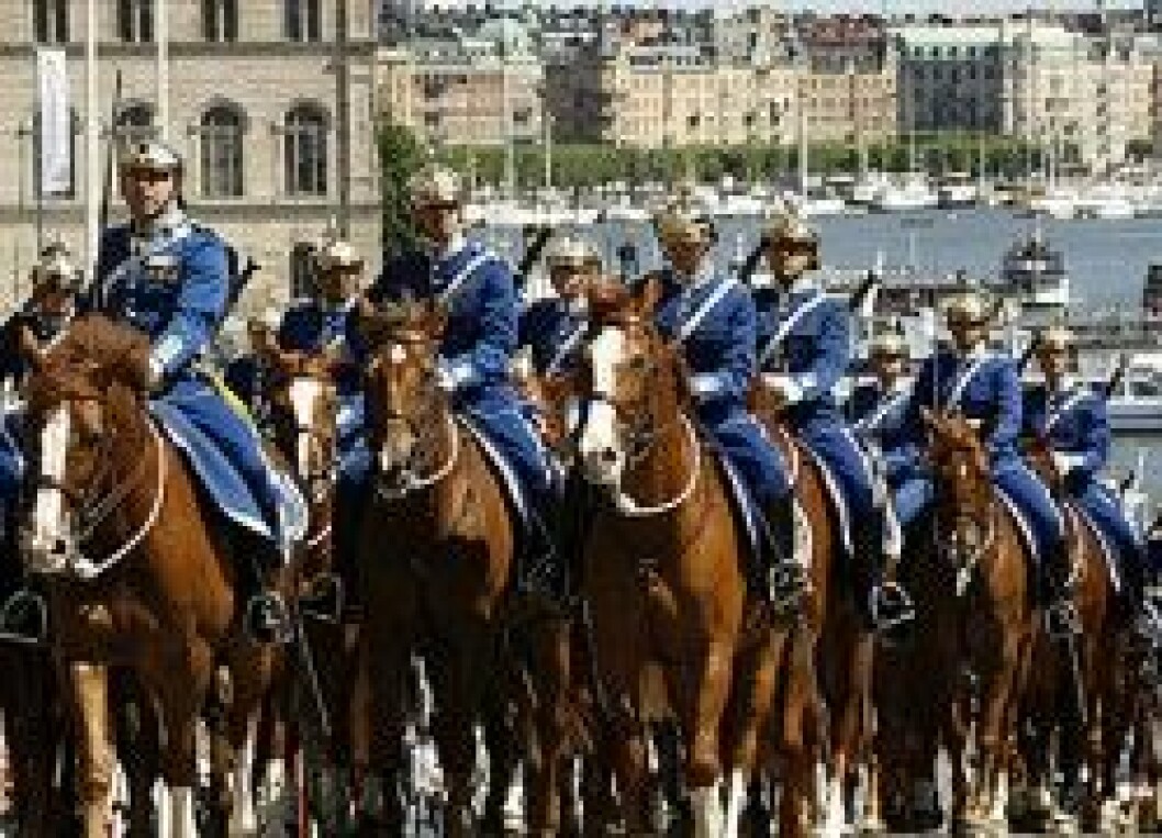 Sista trimningen av kortegen...