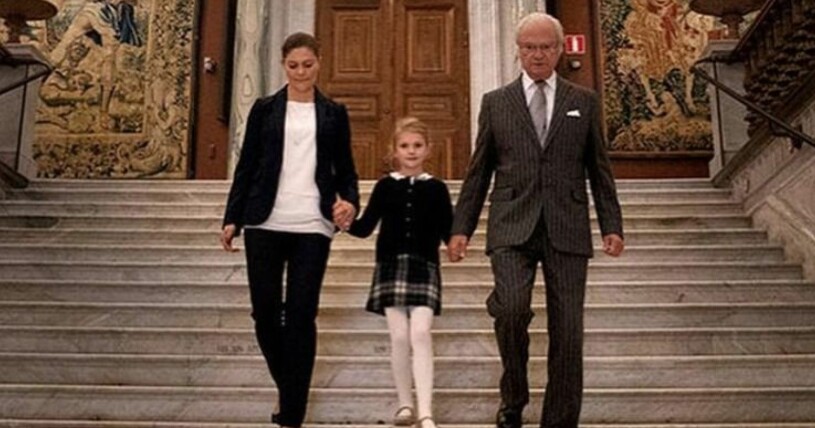 Tre generationer av kungligheter – hand i hand! Kronprinsessan Victoria, prinsessan Estelle och kung Carl Gustaf