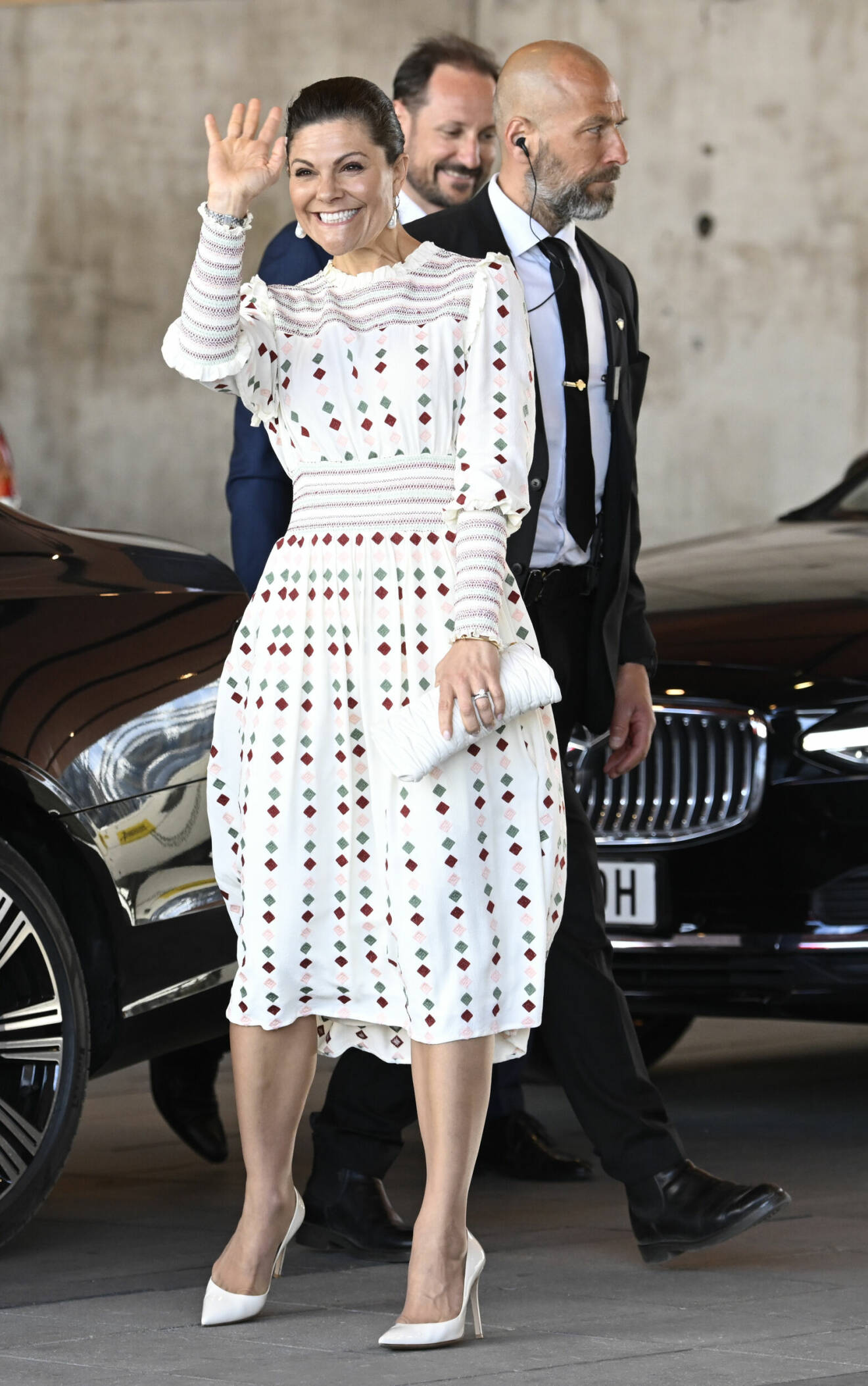 Kronprinsessan Victoria i mönstrad klänning från By Malina