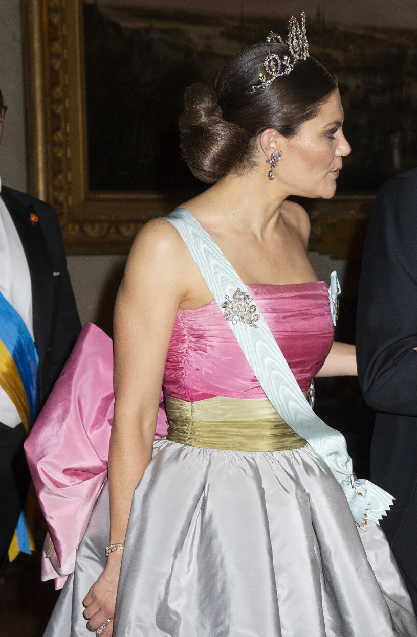 Mer Nobel-glammigt kan det inte bli. Kronprinsessan Victoria Nobelklänning 2018 Nina Ricci Retro Hållbart mode
